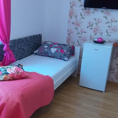 Kwatera prywatna Pokoje Na Tęczowej - U Bożeny Karwia